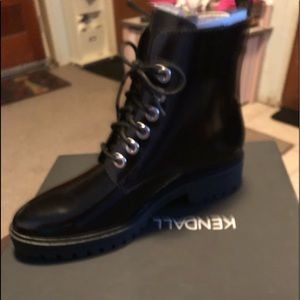 NIB-Kendall+Kylie  boots